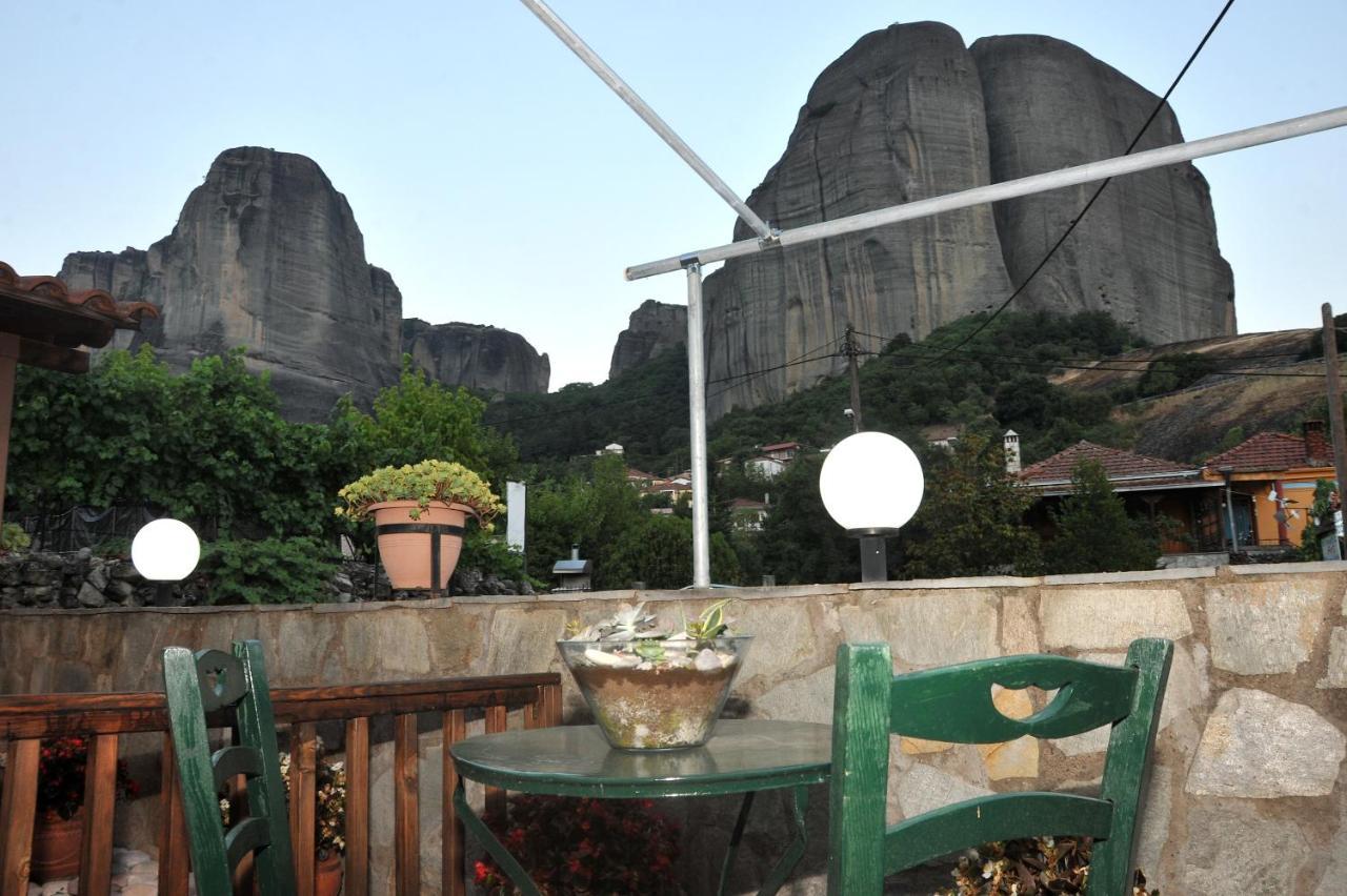 Guesthouse Bloutsos Rooms 卡斯特拉基翁 外观 照片
